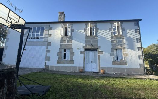Fachada de la casa en alquiler en Aspai, Outeiro de Rei